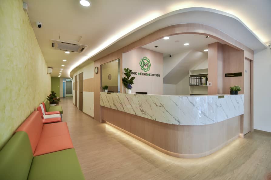 Waiting area at Klinik Metromedic SS15