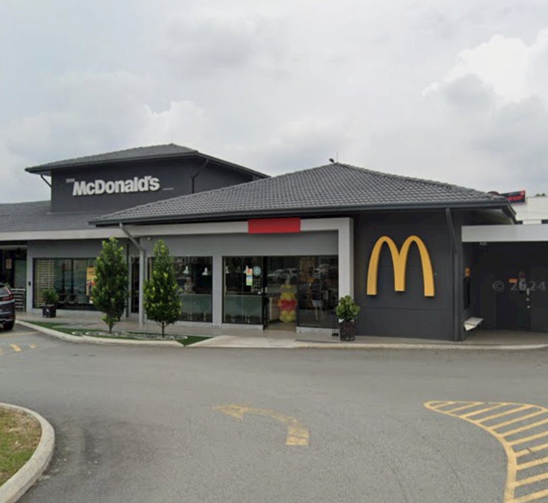 McDonald's storefront at Taman Teknologi Malaysia